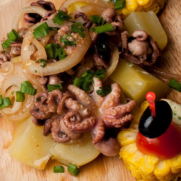 Octopus with onion